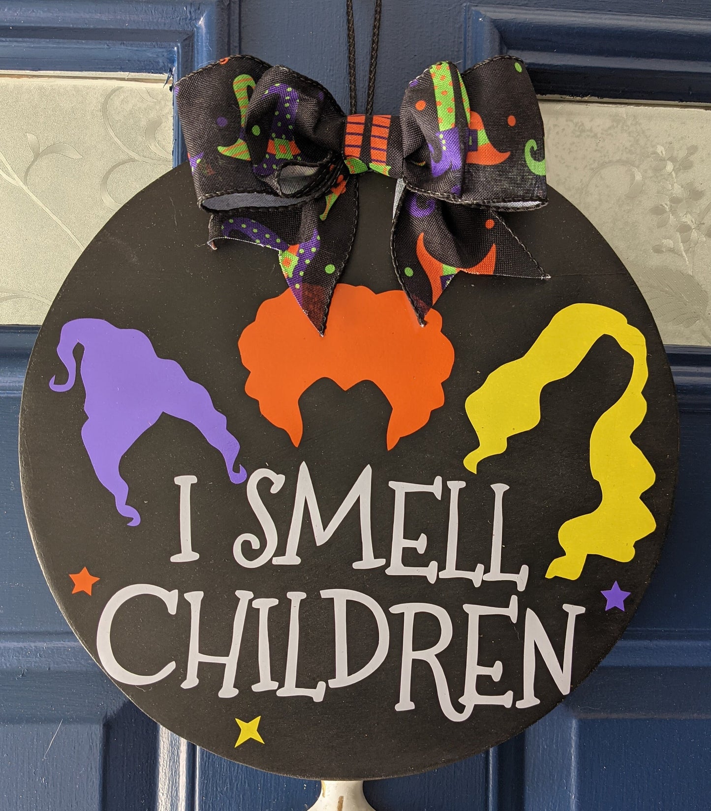 Hocus Pocus Door Hanger, Halloween Door Hanger, Front Door Welcome Sign, Halloween, I Smell Children, Sanderson Sisters Door Decor, Wreath
