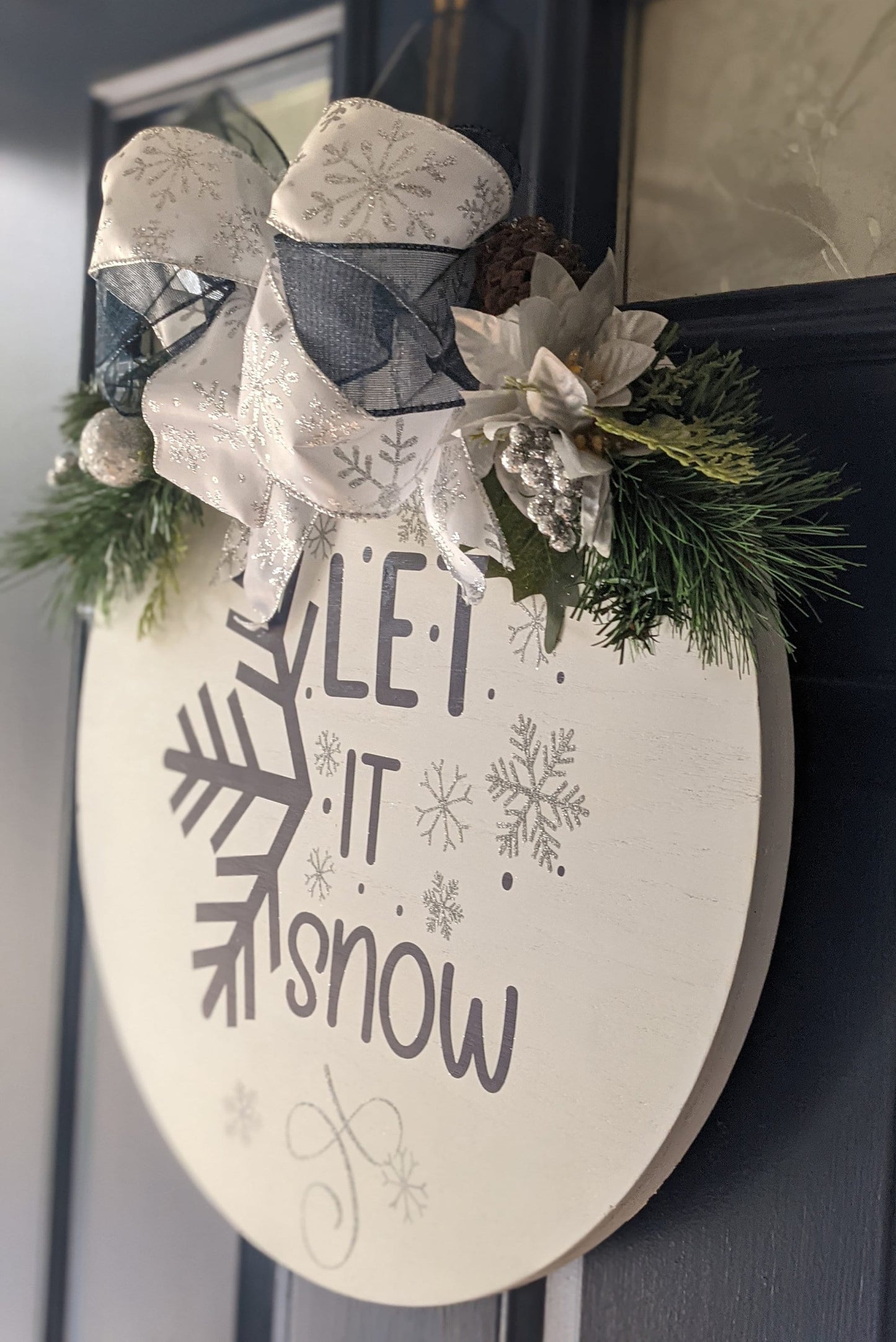Winter Decor, Let It Snow Sign, Winter Door Hanger, Winter Wreath, Christmas Decor, Wood Door Sign, Let It Snow, Farmhouse sign, Winte