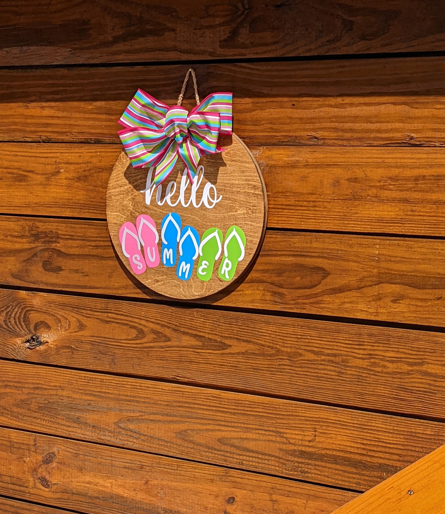 Hello Summer Wood Door Hanger , summer wreath, round wooden door hanger , front door wreath, front door decor, flip flops