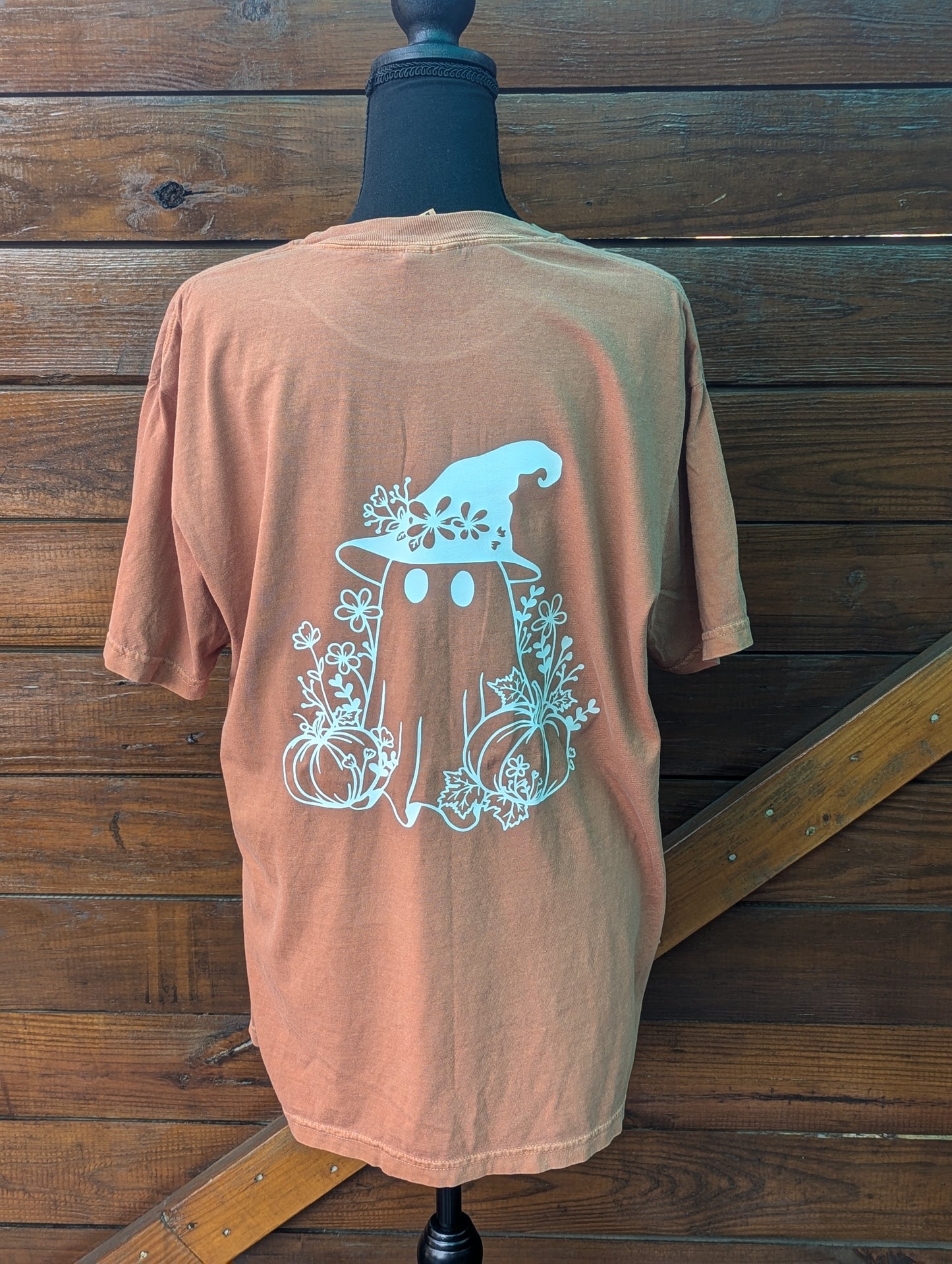 Comfort Colors Halloween Shirt, Retro Halloween Shirt, Cute Fall Shirt, Ghost pumpkin