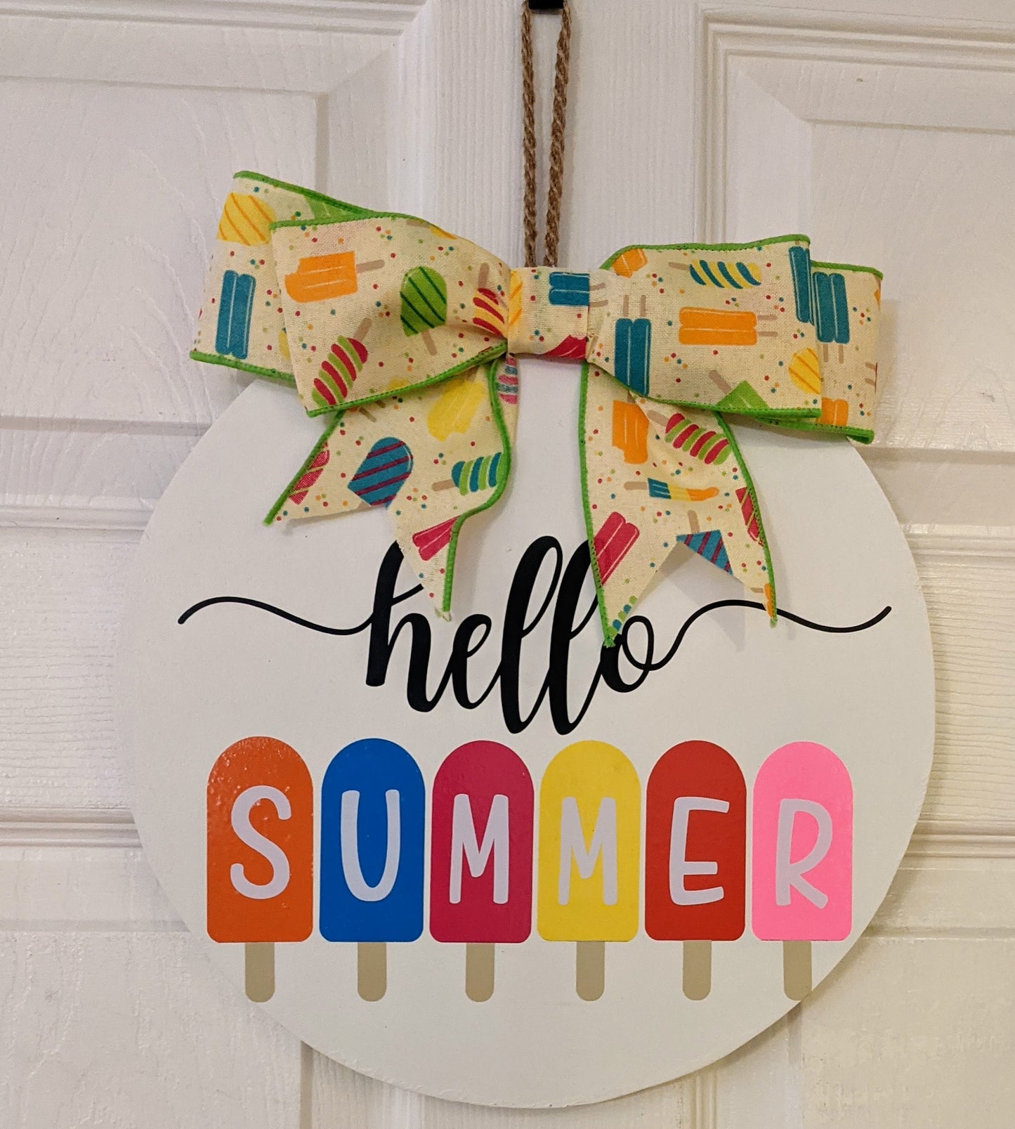 Hello Summer Wood Door Hanger , summer wreath, round wooden door hanger , front door wreath, front door decor