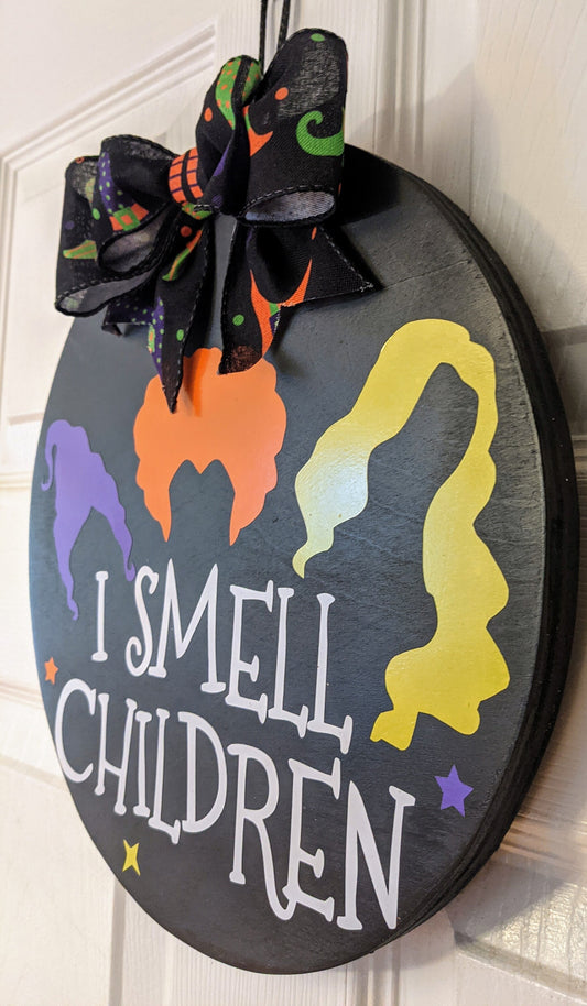 Hocus Pocus Door Hanger, Halloween Door Hanger, Front Door Welcome Sign, Halloween, I Smell Children, Sanderson Sisters Door Decor, Wreath